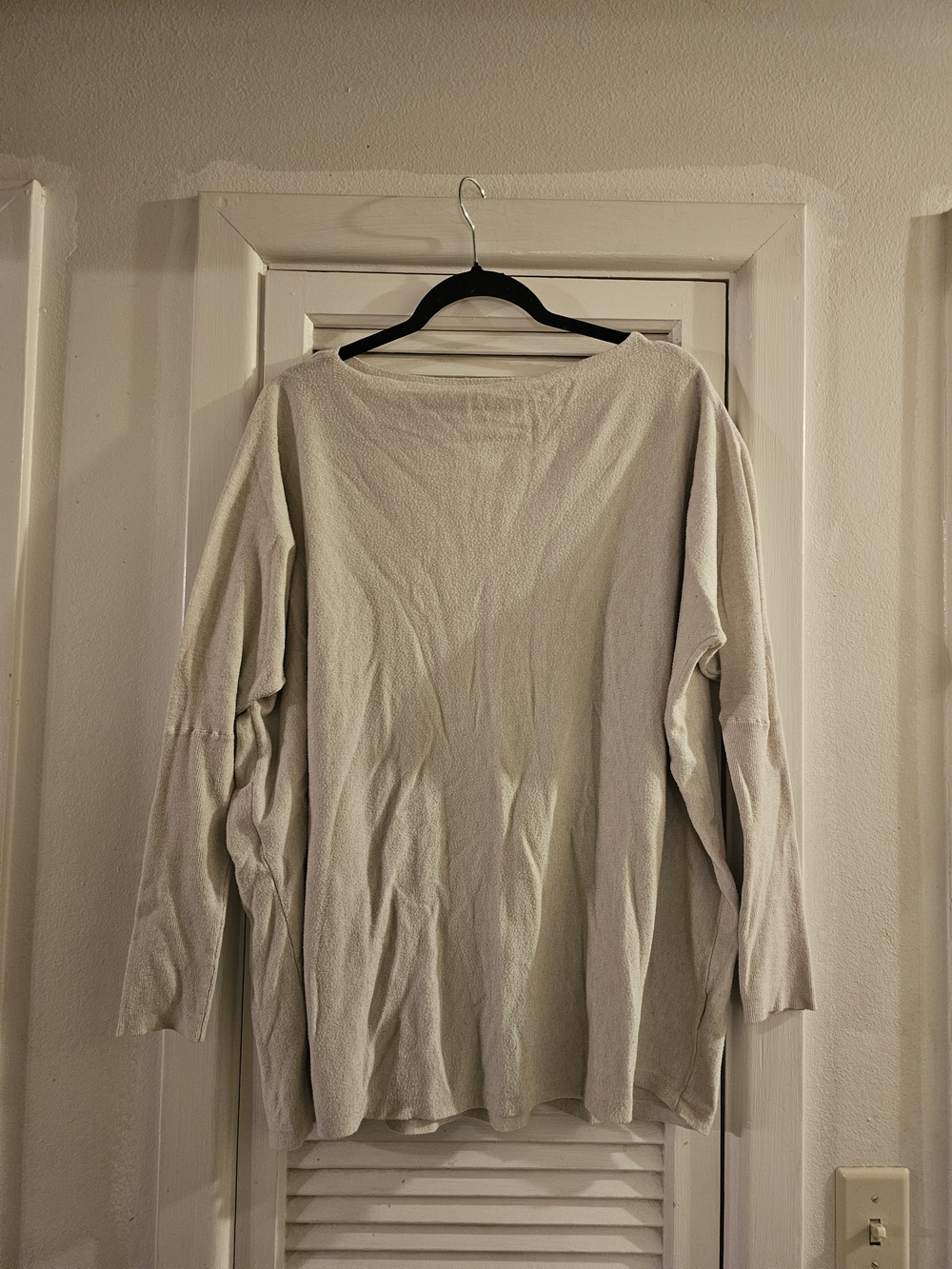 Bluivy Women's Long-Sleeve Tunic in Light Beige